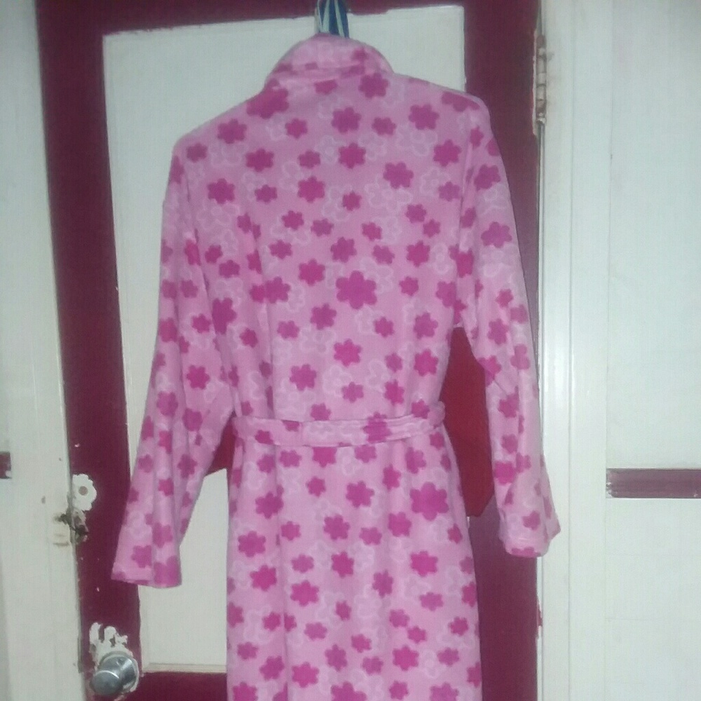 Pink Flowered Robe - Picture 3 of 3